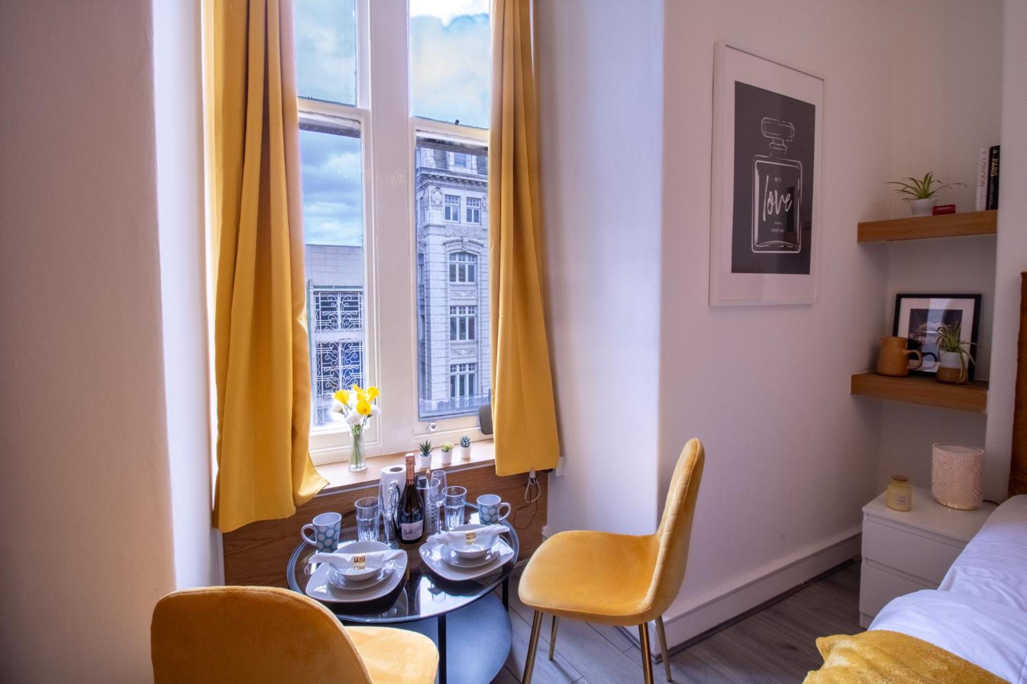 Spacious Studio Apartment On Oxford Street 9Gc Londres Extérieur photo